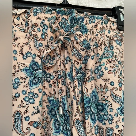 NWT Maurices Hig Rise Shorts w Pockets - Picture 2 of 5